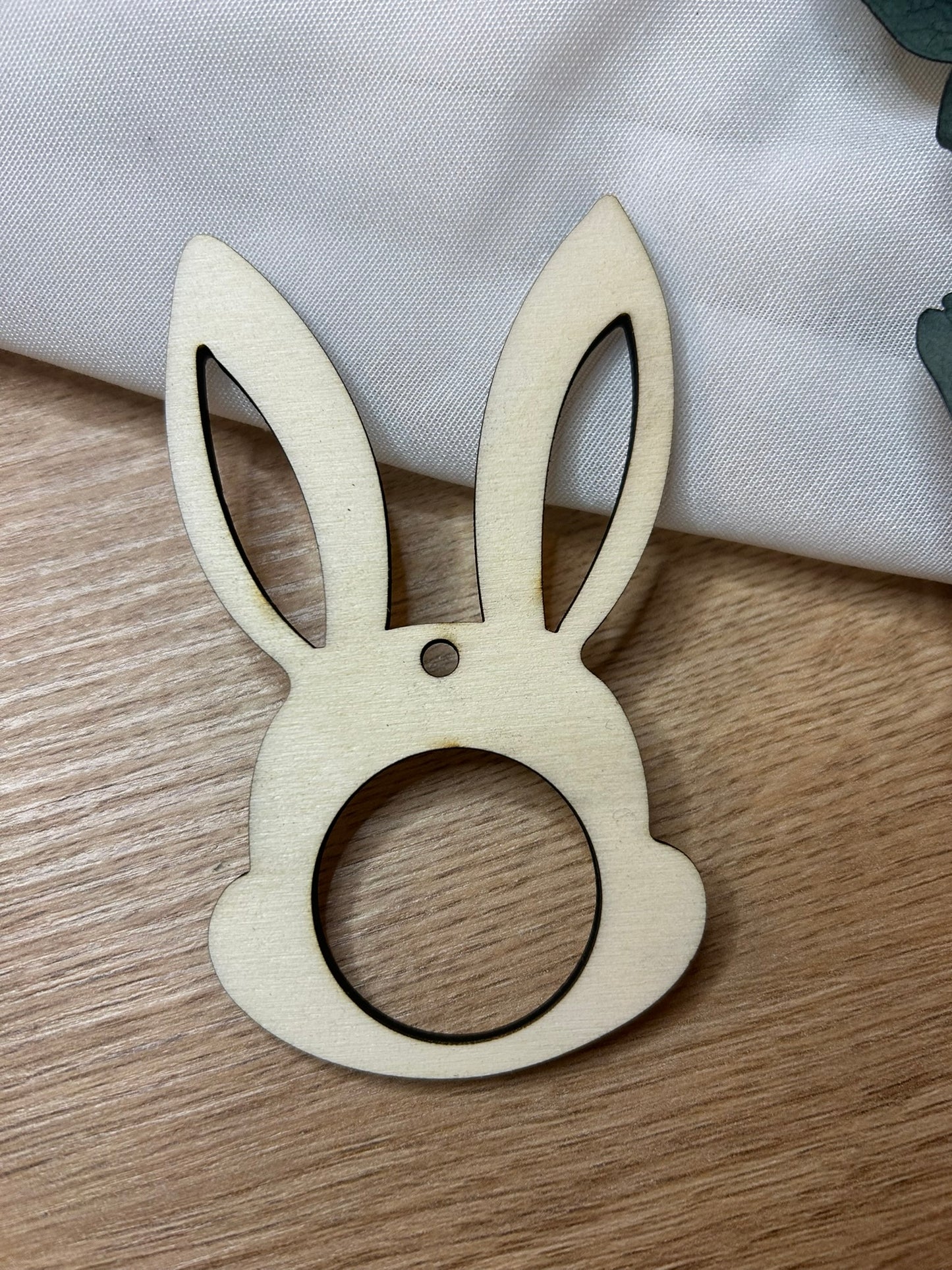 Osterhase | mit runder Aussparung