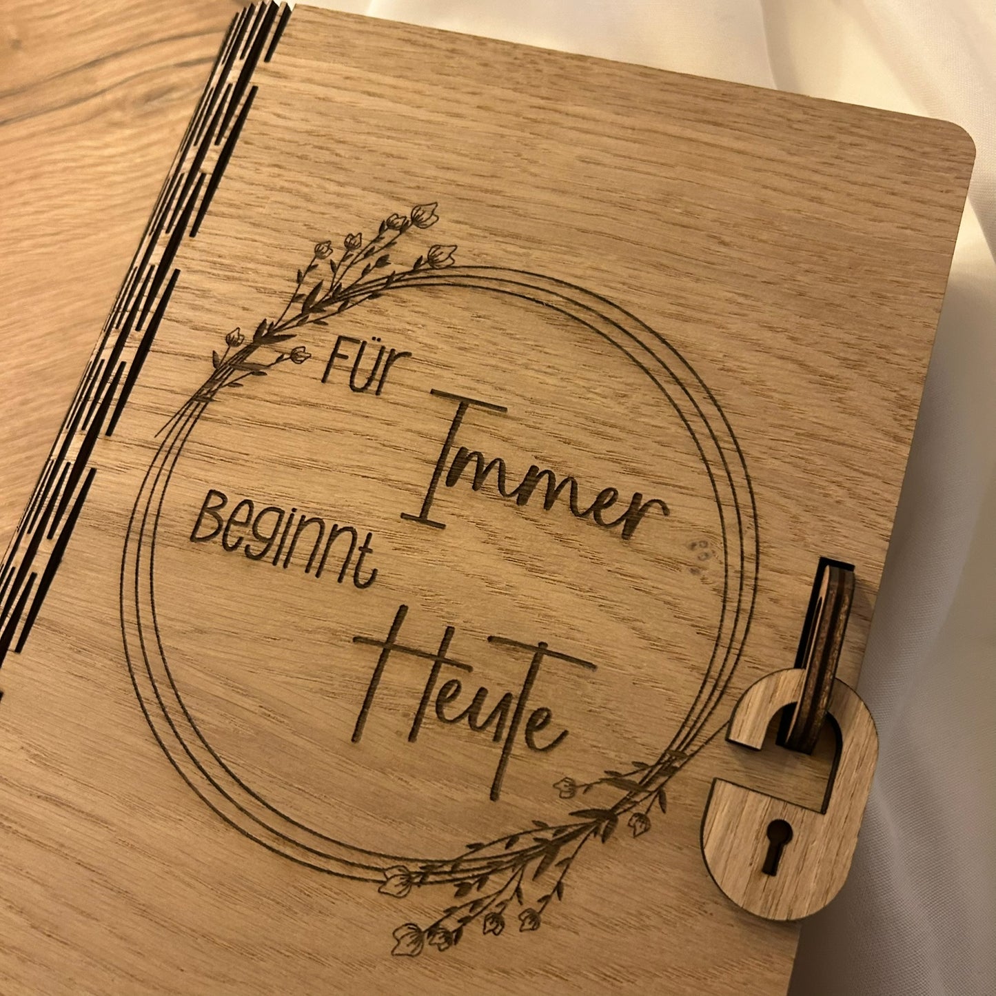 Holz-Geschenkbox zur Hochzeit | für Fotos & Erinnerungen