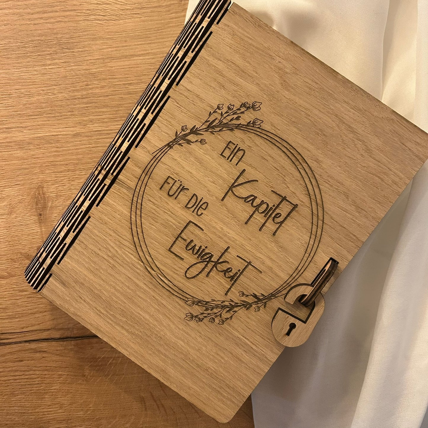 Holz-Geschenkbox zur Hochzeit | für Fotos & Erinnerungen