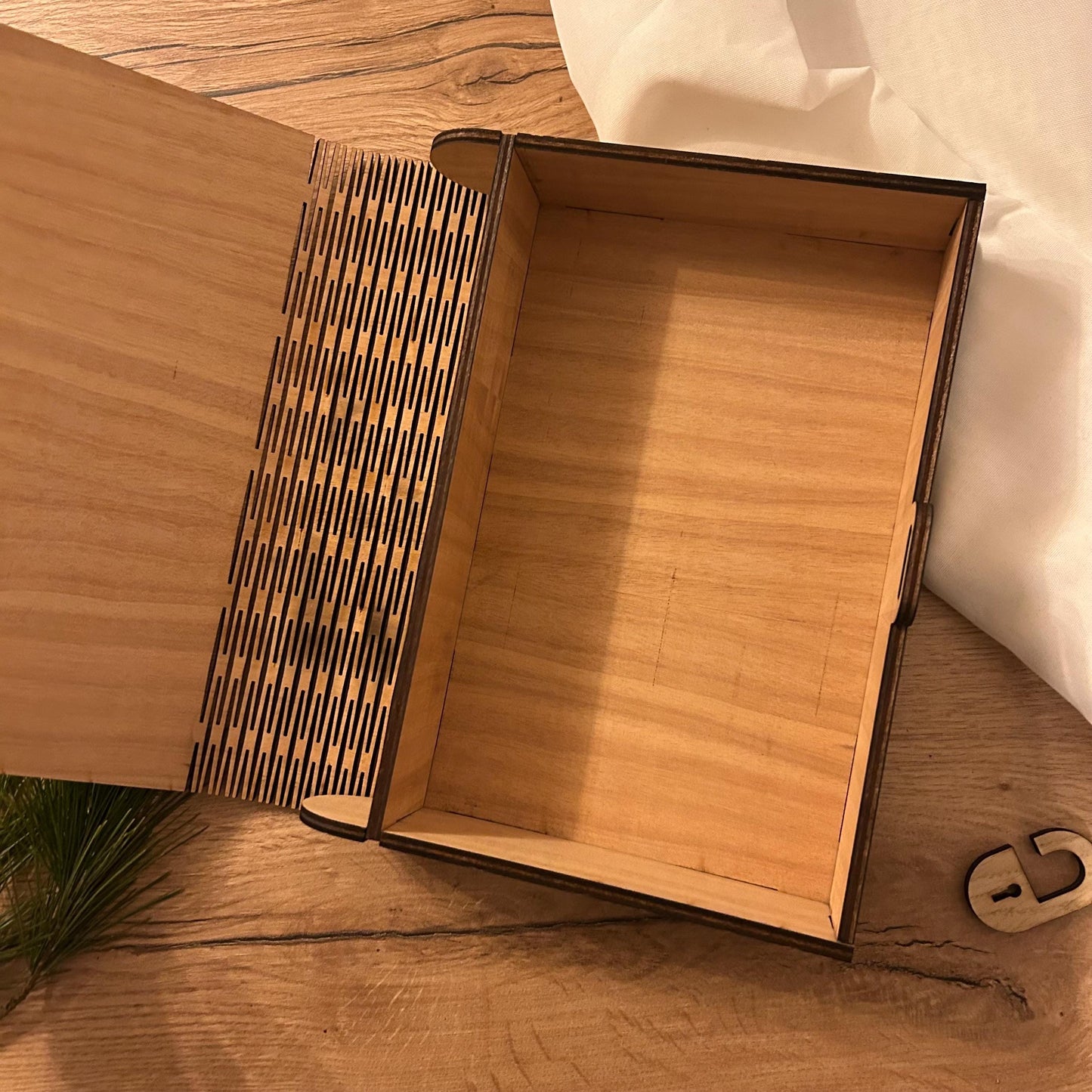 Holz-Geschenkbox zur Hochzeit | für Fotos & Erinnerungen
